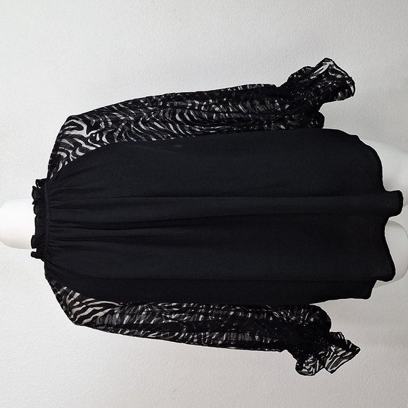 GiGiO USA Black Romantic Whimsigoth Sheer Zebra Balloon Sleeve Blouse Size M - Picture 4 of 10